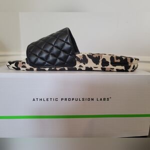 NIB APL Black Leather Quilted Sandals with Leopard Print, Women's Lusso Slide, 7